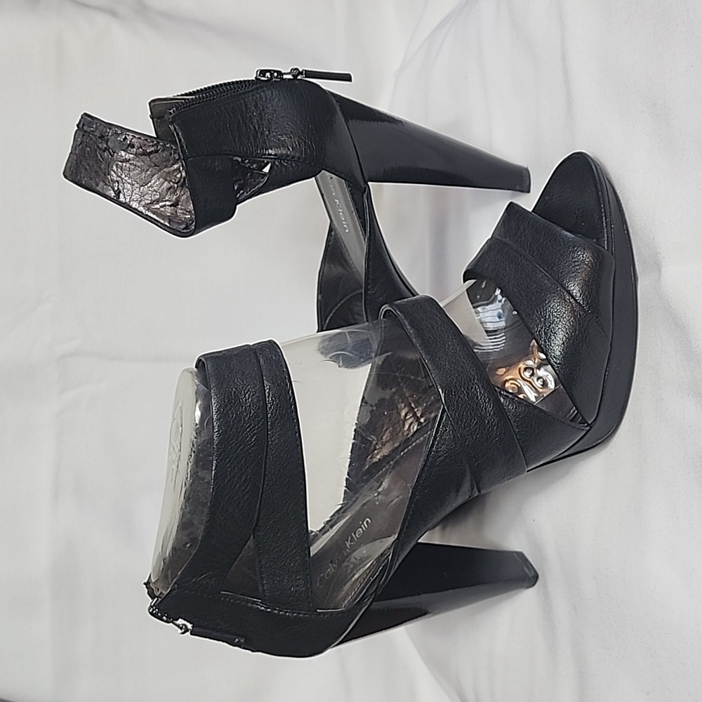 #19 SOLD Black leather strap heel